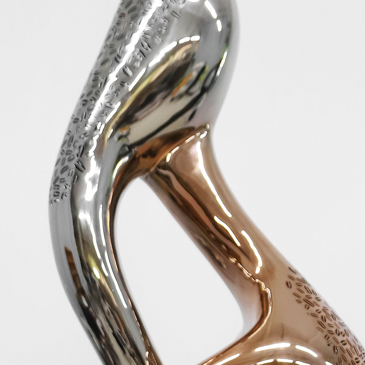 Customized Eletroplating Fiberglass Sculpture for High-end Hotel Projects